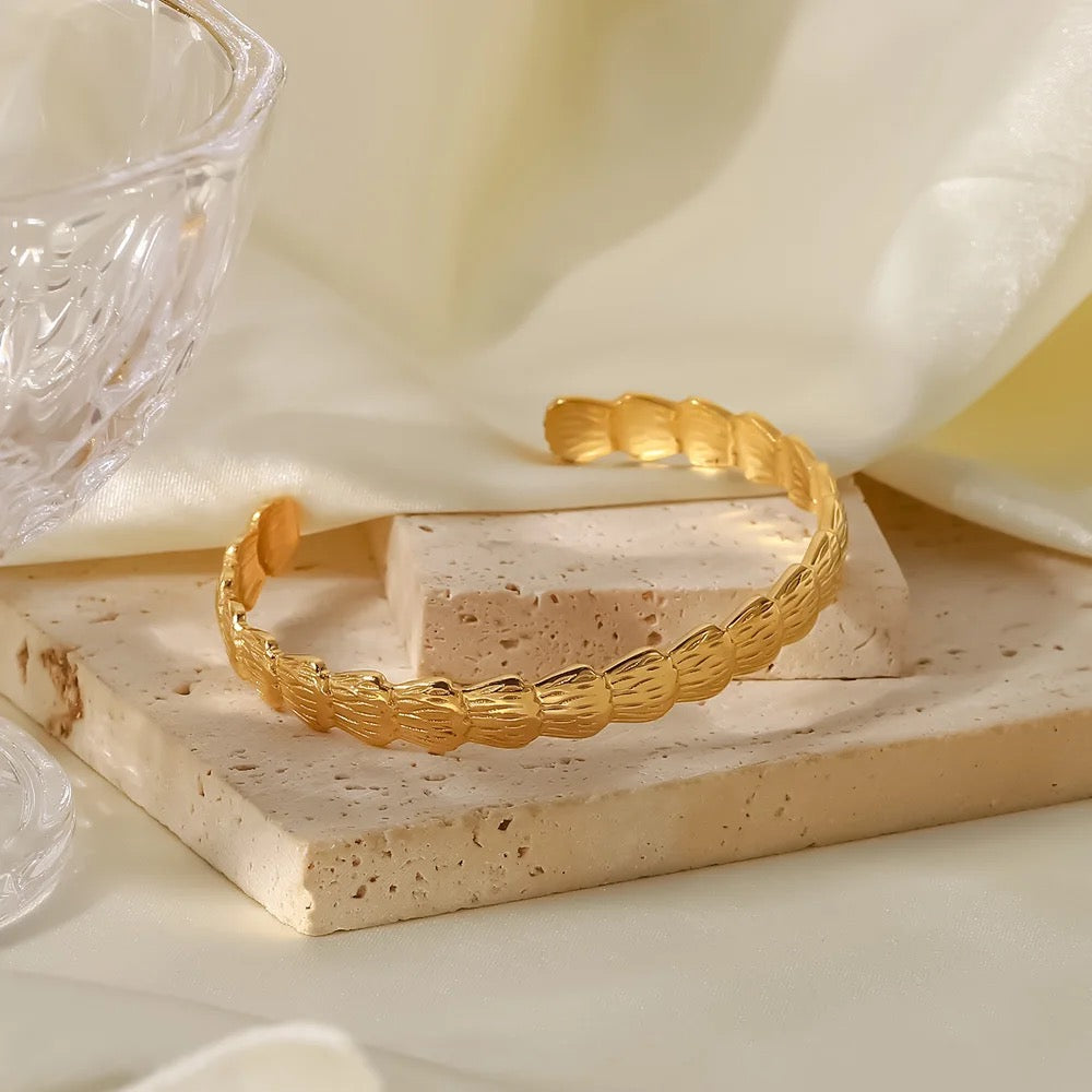 Golden Shell Open Cuff Bracelet