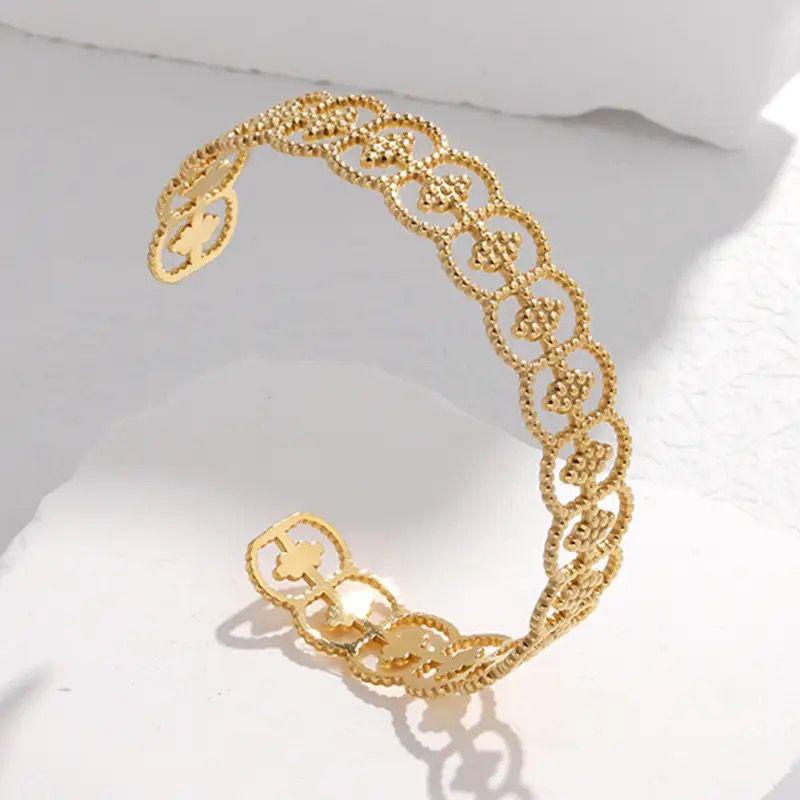 Delicate vintage lace bracelet