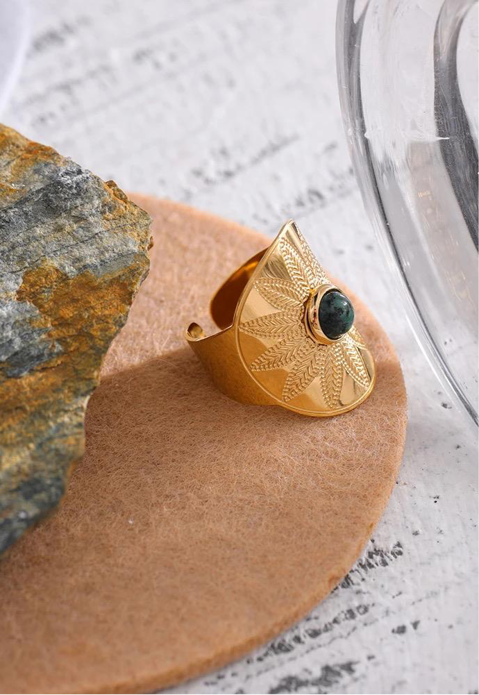 Vintage African stone Ring