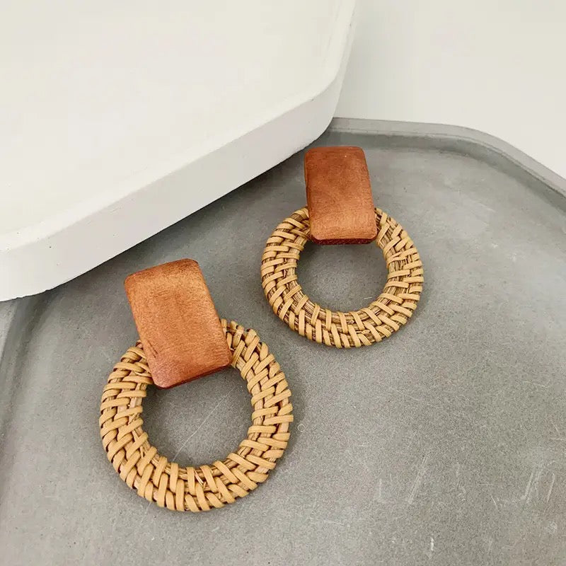 Straw Round Earrings