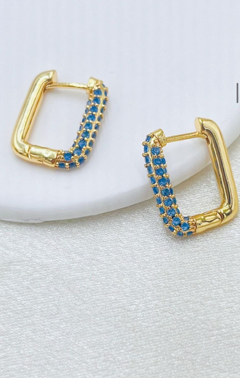 Joyful Mini U In Stunning Zircon