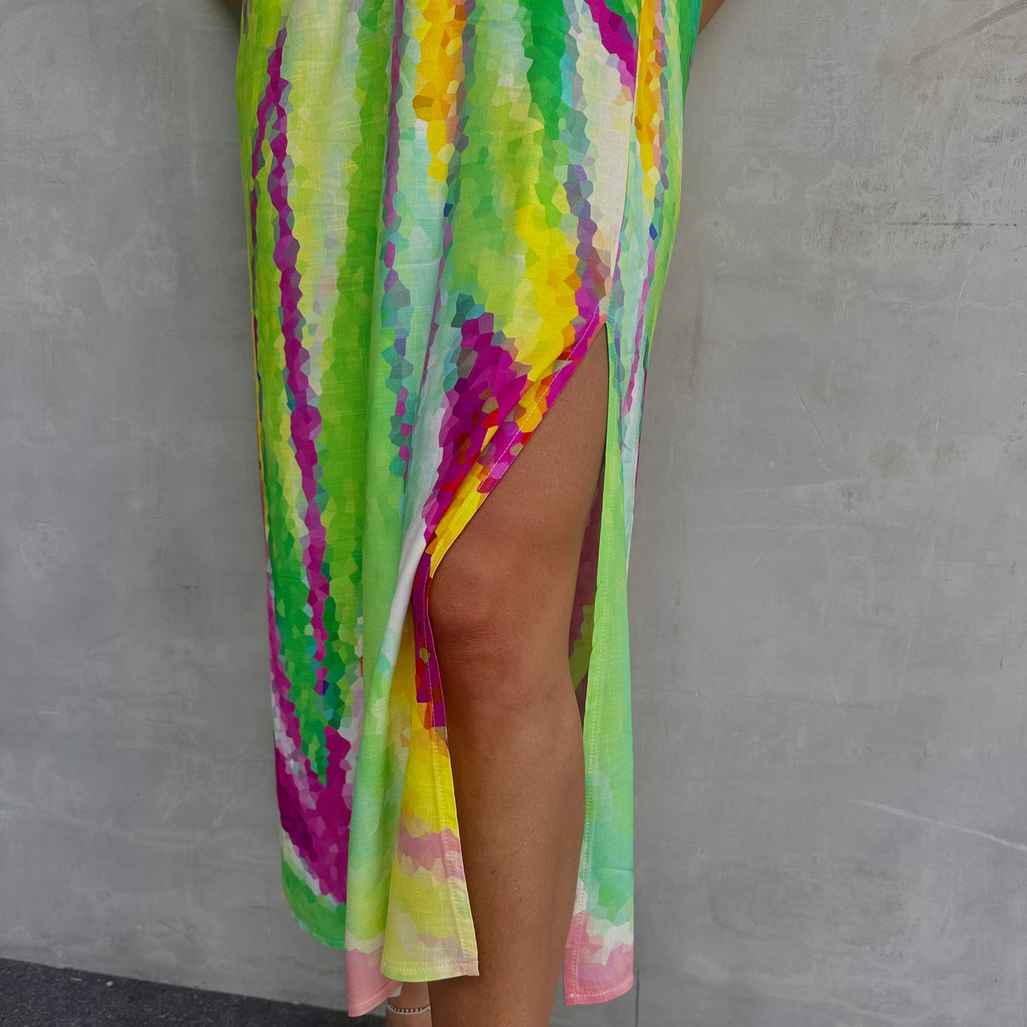 Splash Cocktail and Party Midi Dress 💚🎨✨