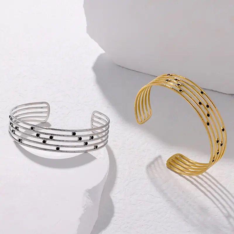 Rhinestone multi layers bracelet