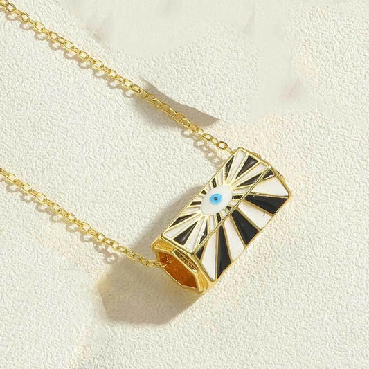 The Eye Glow Necklace