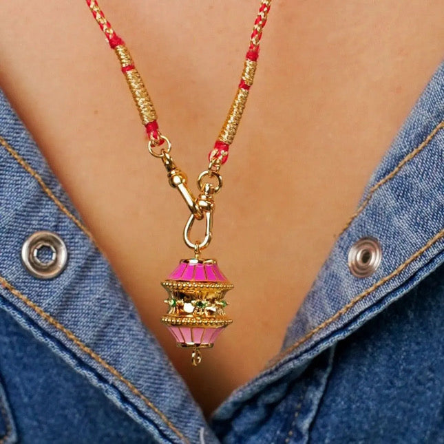 Twirl Necklace