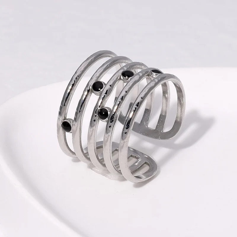 Black Dots Ring