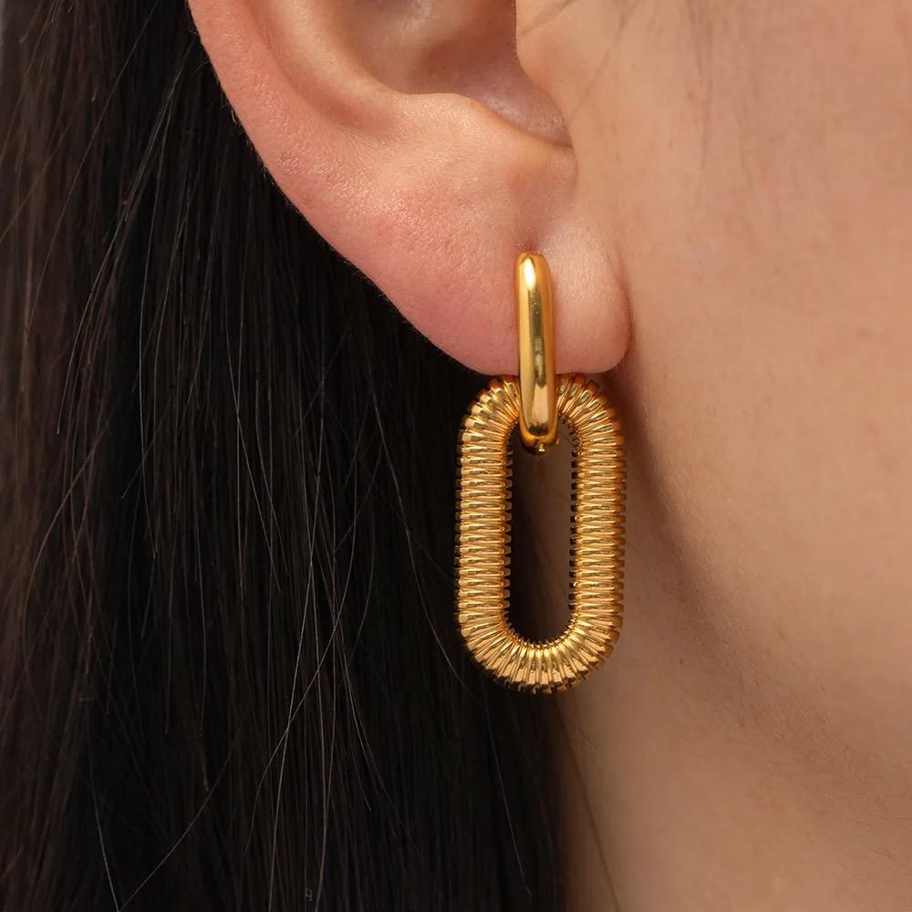 Chain Pendant Earrings